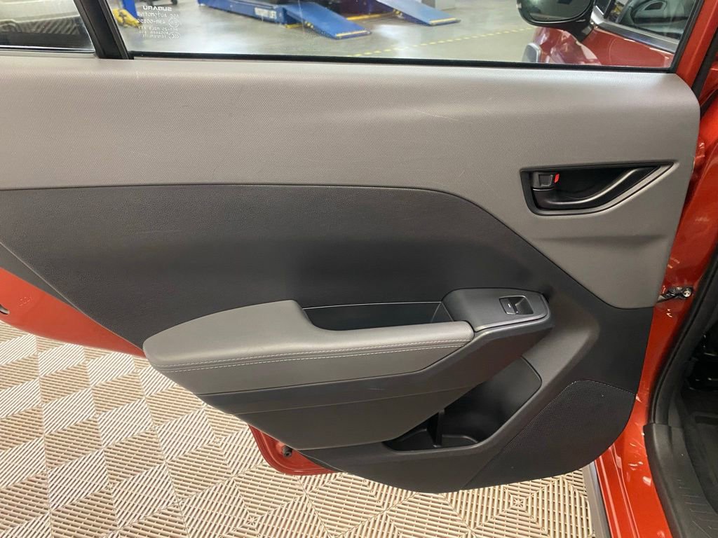 Used 2024 Subaru Crosstrek 2.0i Premium w/ Crosstrek Mirror Package AWD/4WD image 15