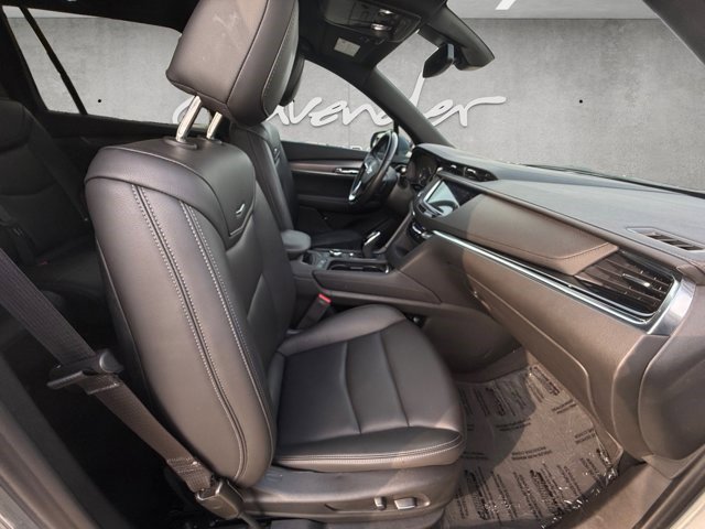 Certified 2023 Cadillac XT6 Luxury FWD image 21