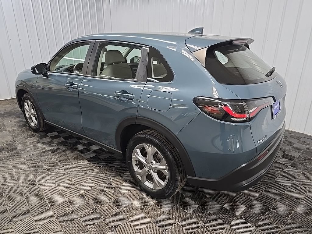 Used 2023 Honda HR-V LX image 9