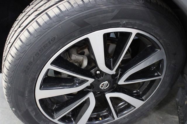 Used 2020 Nissan Rogue SL image 44