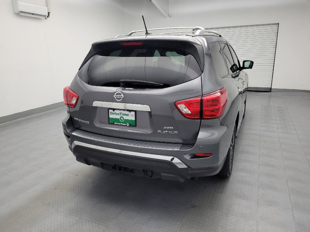 Used 2017 Nissan Pathfinder Platinum w/ Family Entertainment Package AWD/4WD image 7