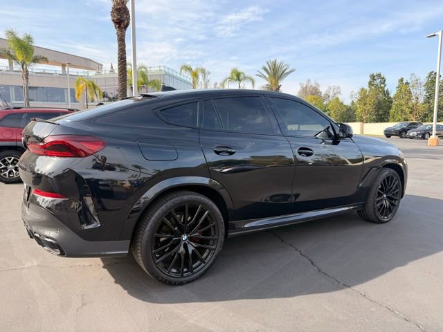 Used 2022 BMW X6 xDrive40i w/ M Sport Package image 6