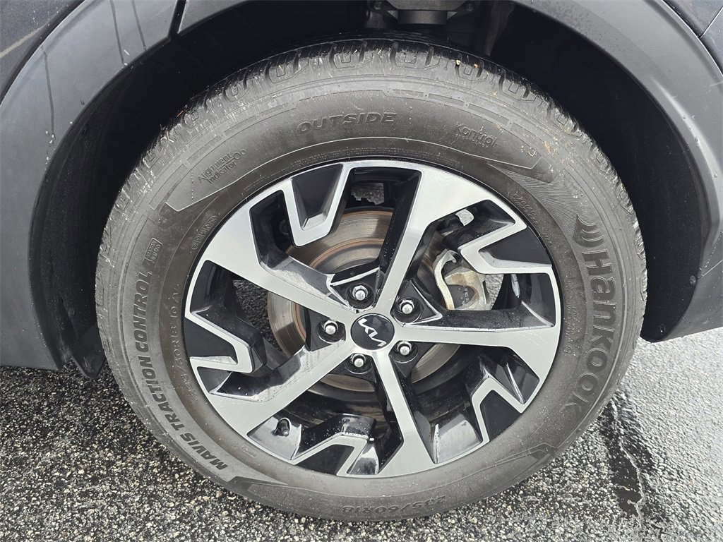 Certified 2023 Kia Sportage EX image 12