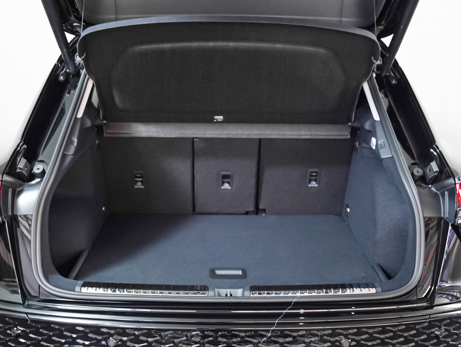 New 2026 Audi Q3 quattro 2.0T image 11