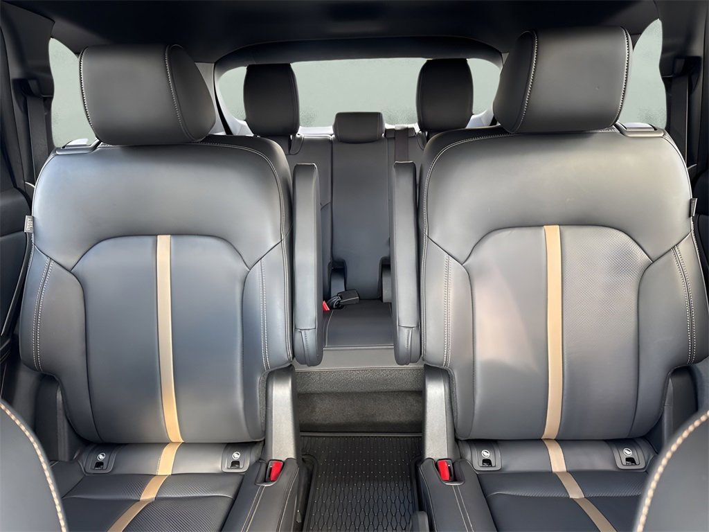 Used 2024 MAZDA CX-90 Plug-In Hybrid w/ Premium Plus image 12