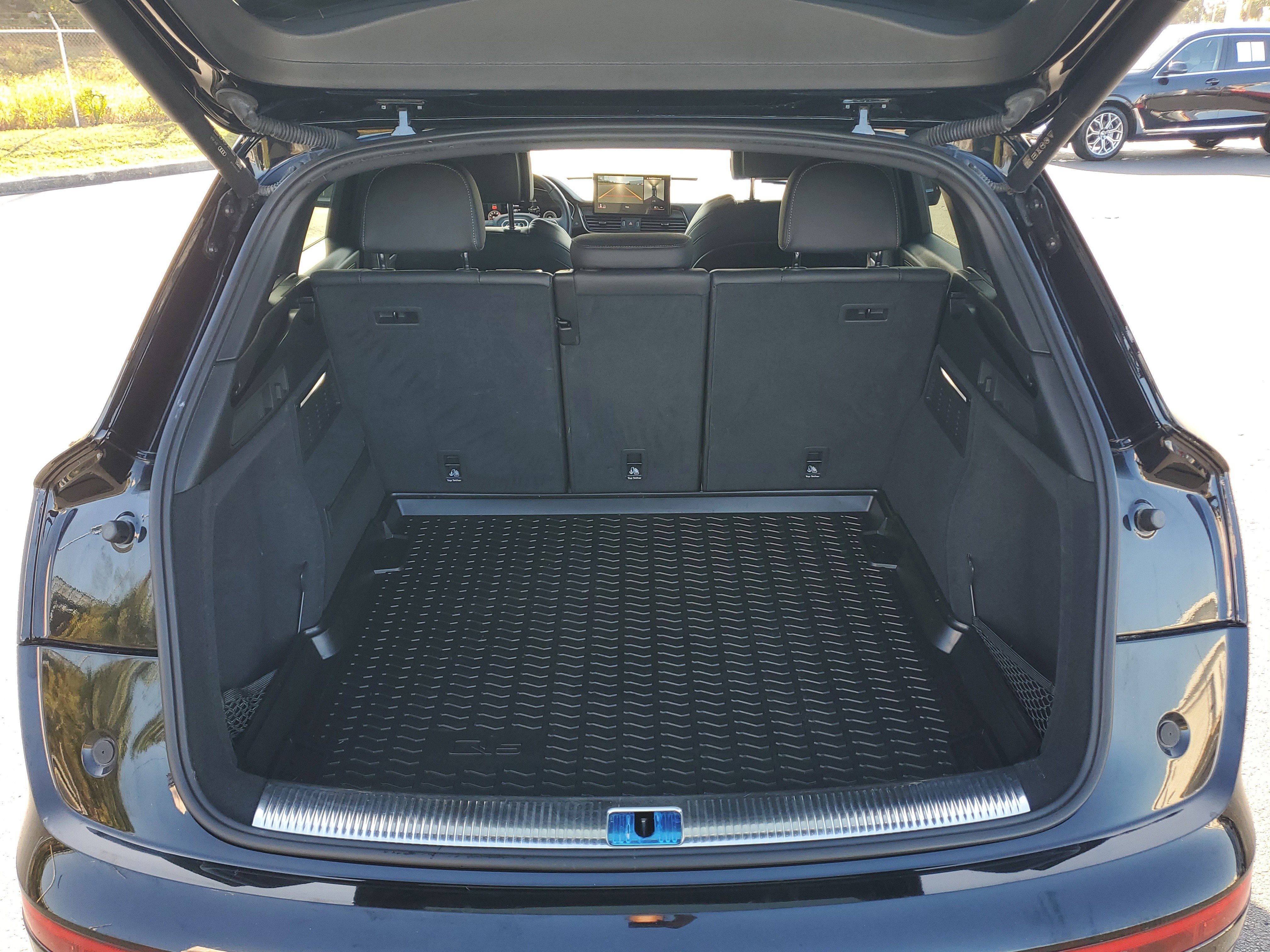 Used 2022 Audi SQ5 Premium Plus w/ Premium Plus Package image 7