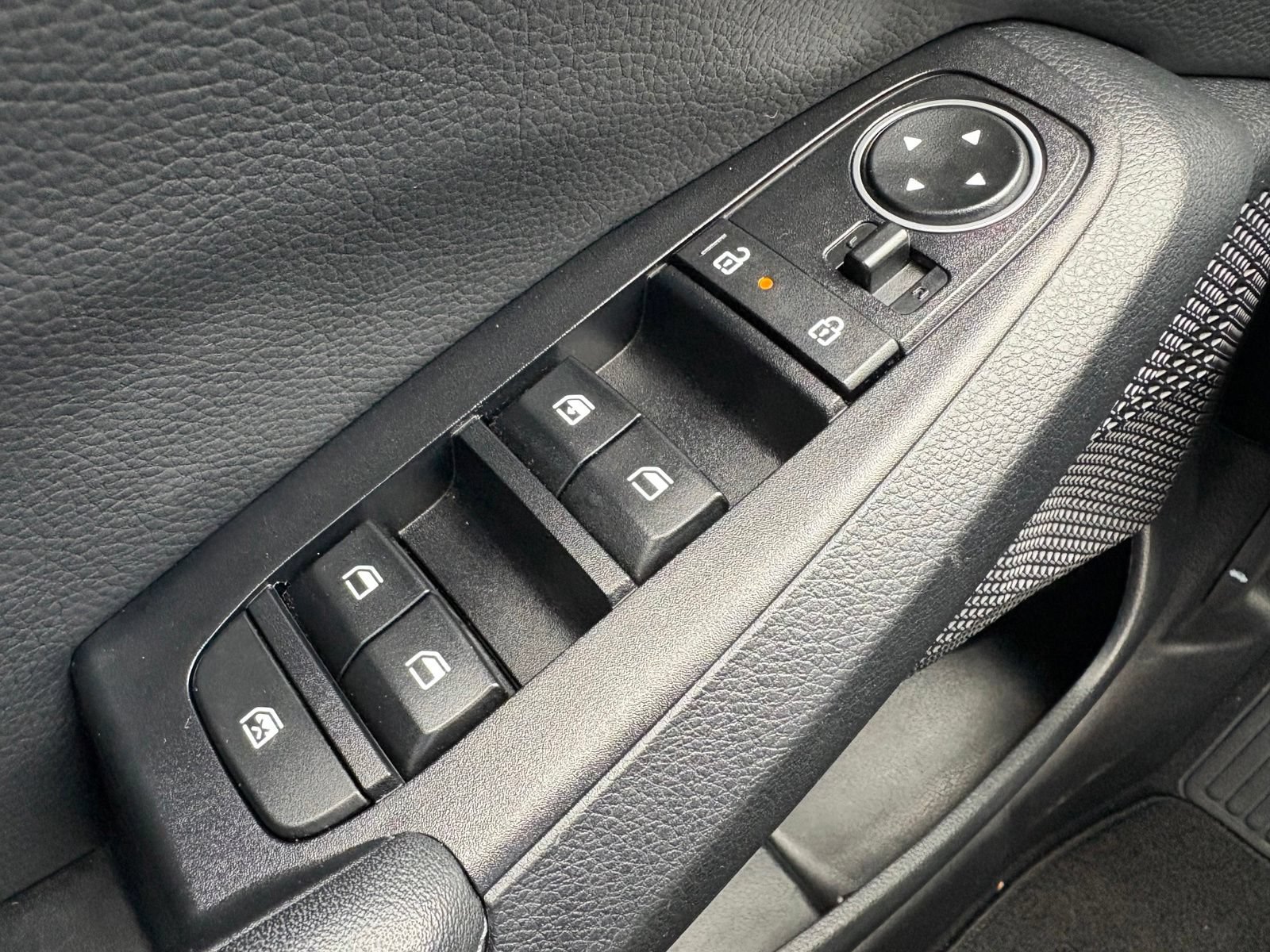 Used 2024 Kia Seltos X-Line AWD/4WD image 16