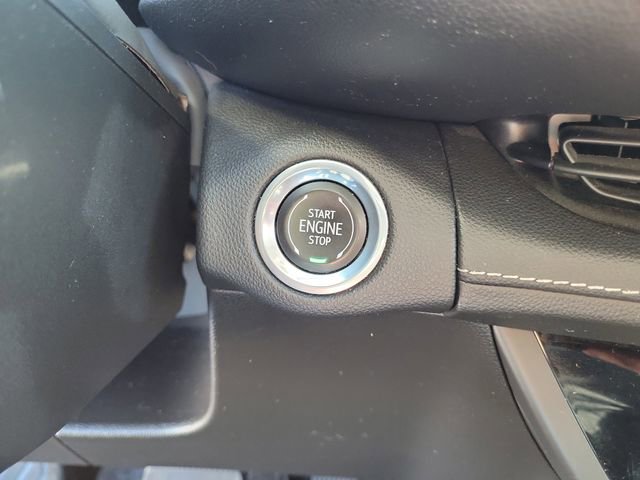 Used 2021 Buick Envision Avenir w/ Technology Package II image 32