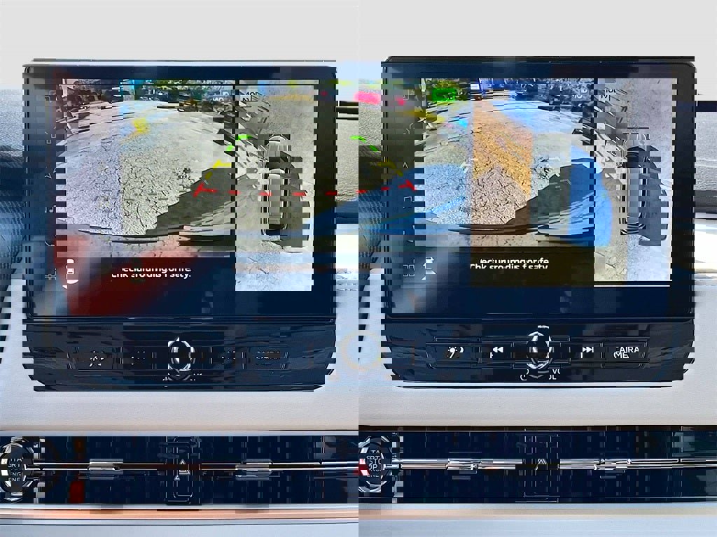 New 2025 Mitsubishi Outlander SE image 14