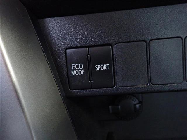 Used 2015 Toyota RAV4 LE image 21