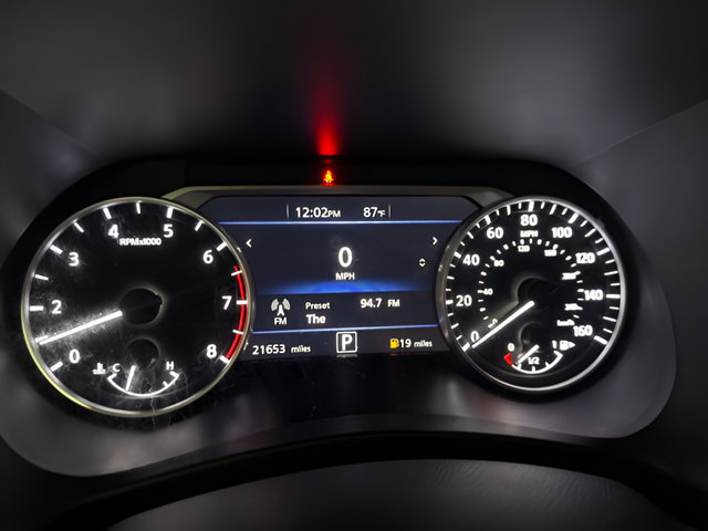 Used 2025 Nissan Sentra SV FWD image 18