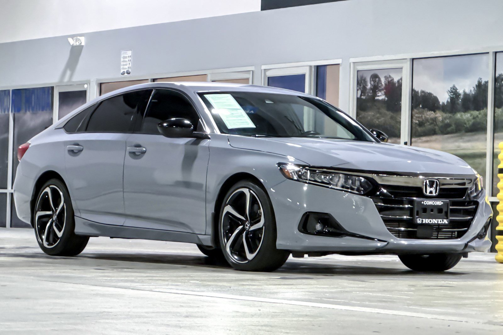 Used 2022 Honda Accord Sport image 6