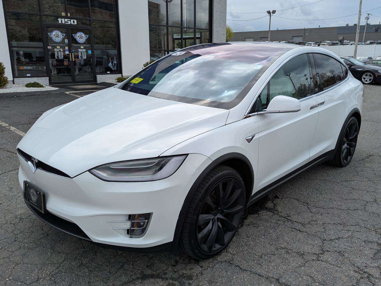 Used 2020 Tesla Model X Long Range AWD/4WD image 2