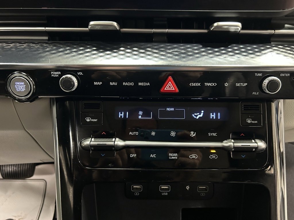 Used 2022 Kia Carnival SX Prestige image 18