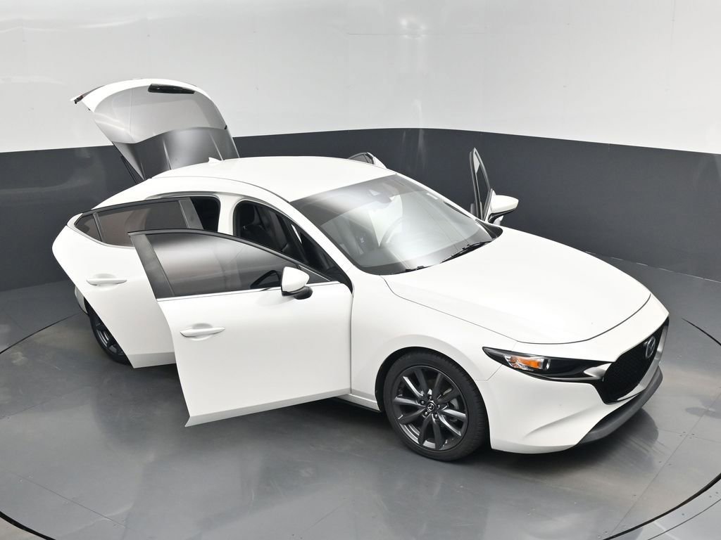 Used 2019 MAZDA MAZDA3 Hatchback w/ Preferred Package image 19