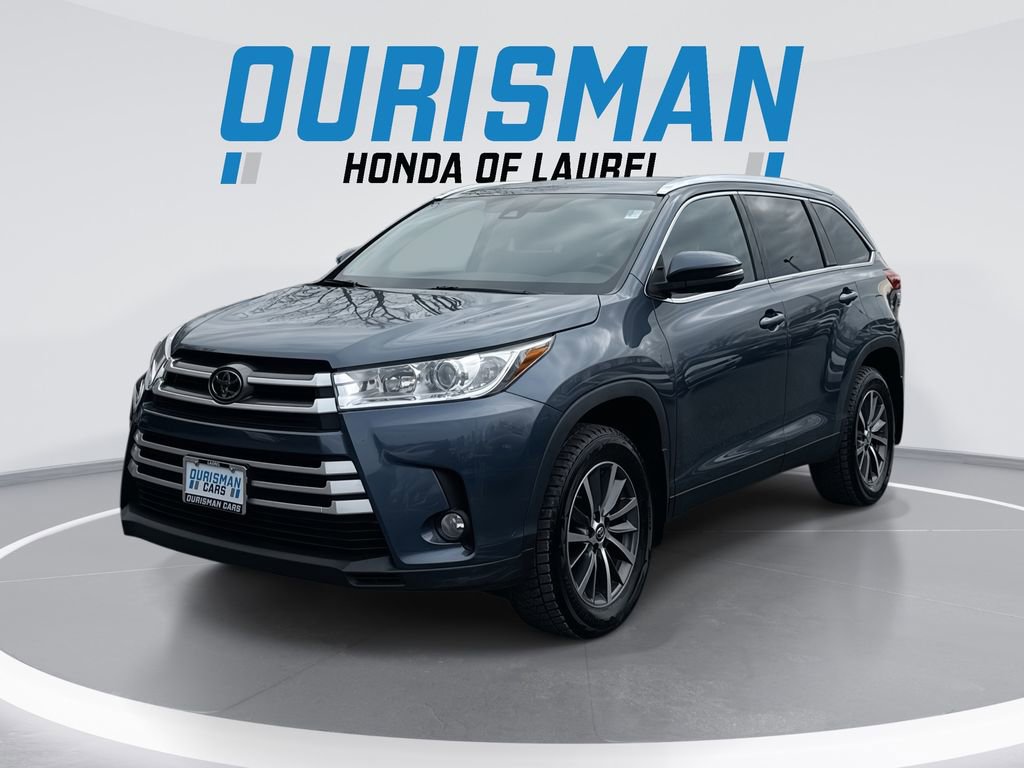 Used 2019 Toyota Highlander XLE w/ Carpet Mat Package (TMS)