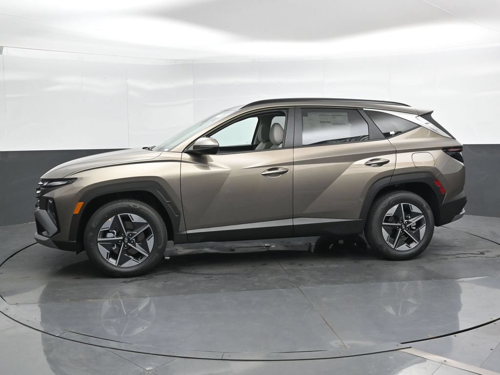 Certified 2025 Hyundai Tucson SEL AWD/4WD image 8