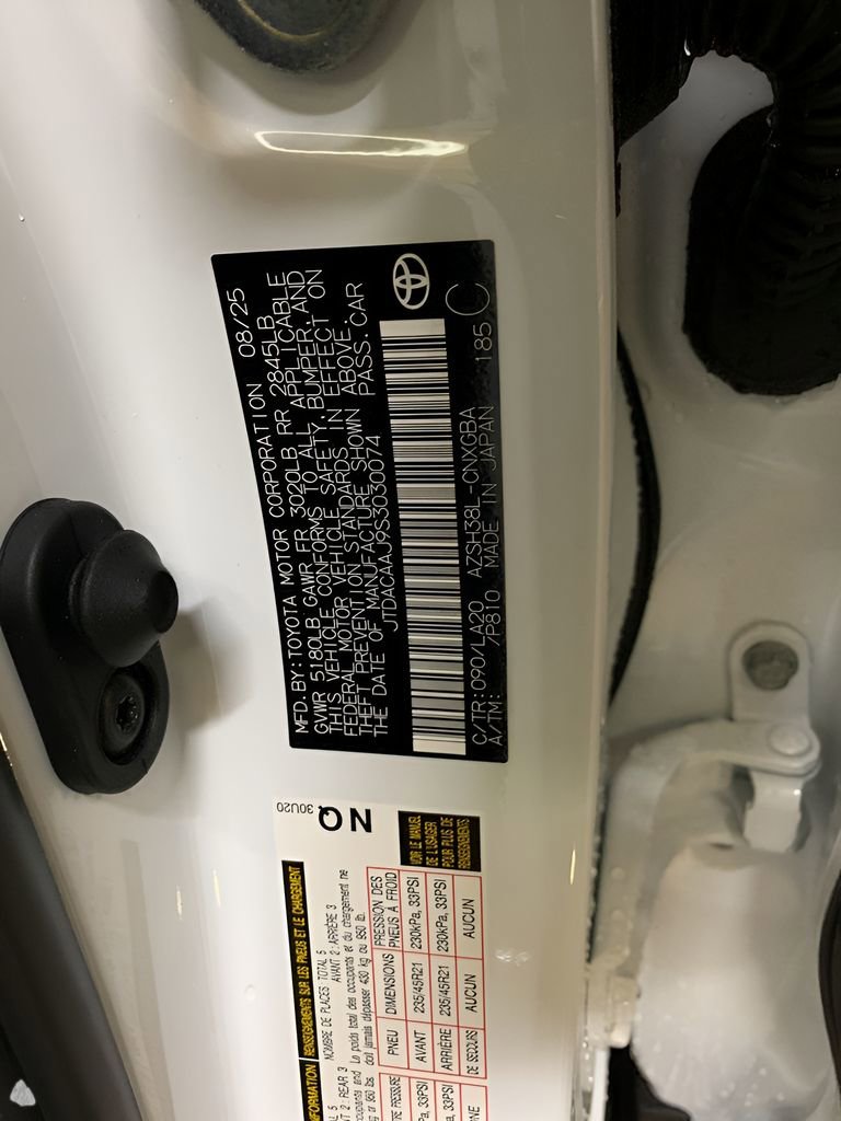 New 2025 Toyota Crown Signia image 32