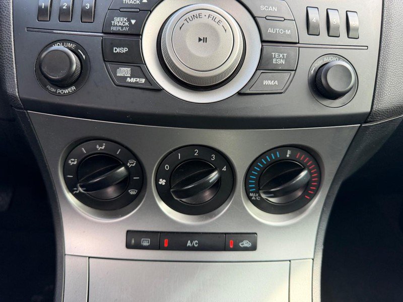 Used 2011 MAZDA MAZDA3 i Sport FWD image 12