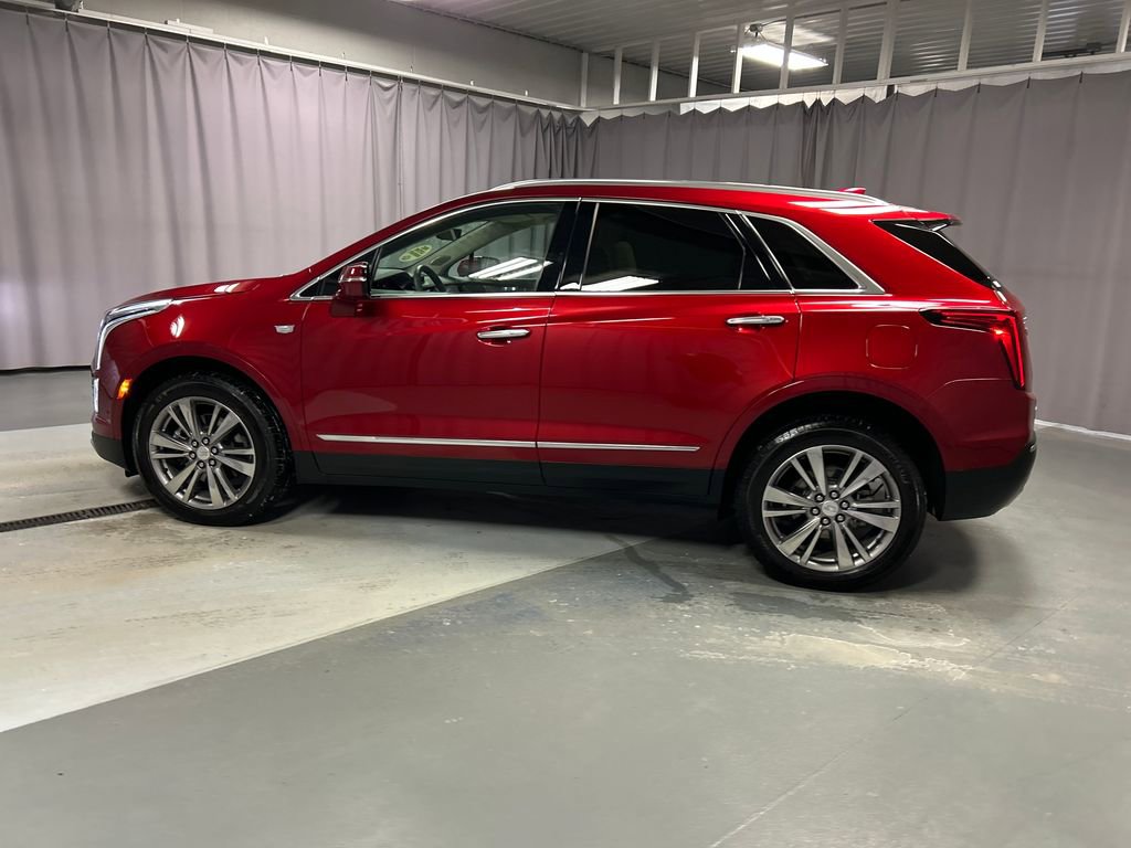 Used 2024 Cadillac XT5 Premium Luxury w/ Technology Package image 4