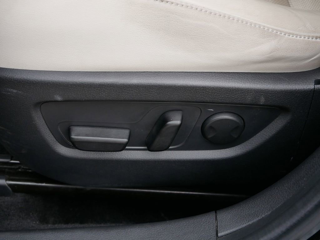 Used 2020 MAZDA CX-30 AWD w/ Premium Package image 6