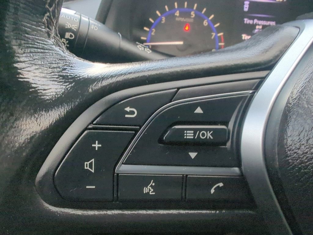 Used 2019 INFINITI Q50 Signature Edition image 28