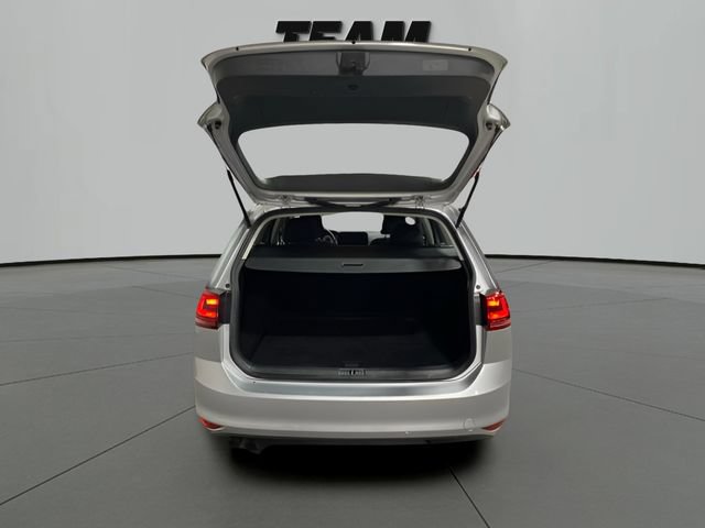 Used 2016 Volkswagen Golf S FWD image 6