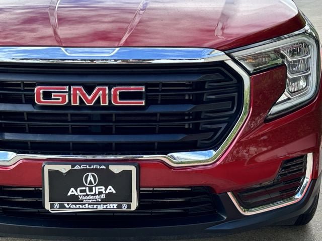 Used 2024 GMC Terrain SLE FWD image 9