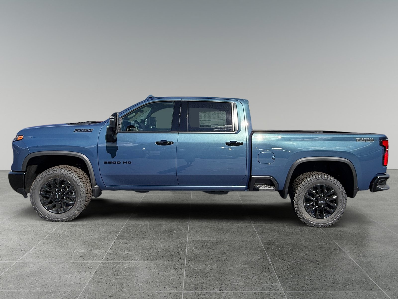 New 2026 Chevrolet Silverado 2500 LTZ w/ LTZ Plus Package AWD/4WD image 2