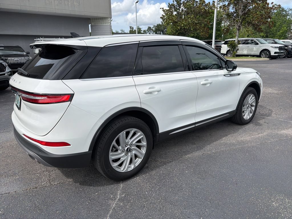 Used 2023 Lincoln Corsair FWD image 2