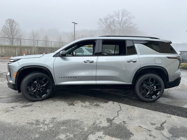 New 2026 Chevrolet Traverse RS w/ LPO, Floor Liner Package AWD/4WD image 5