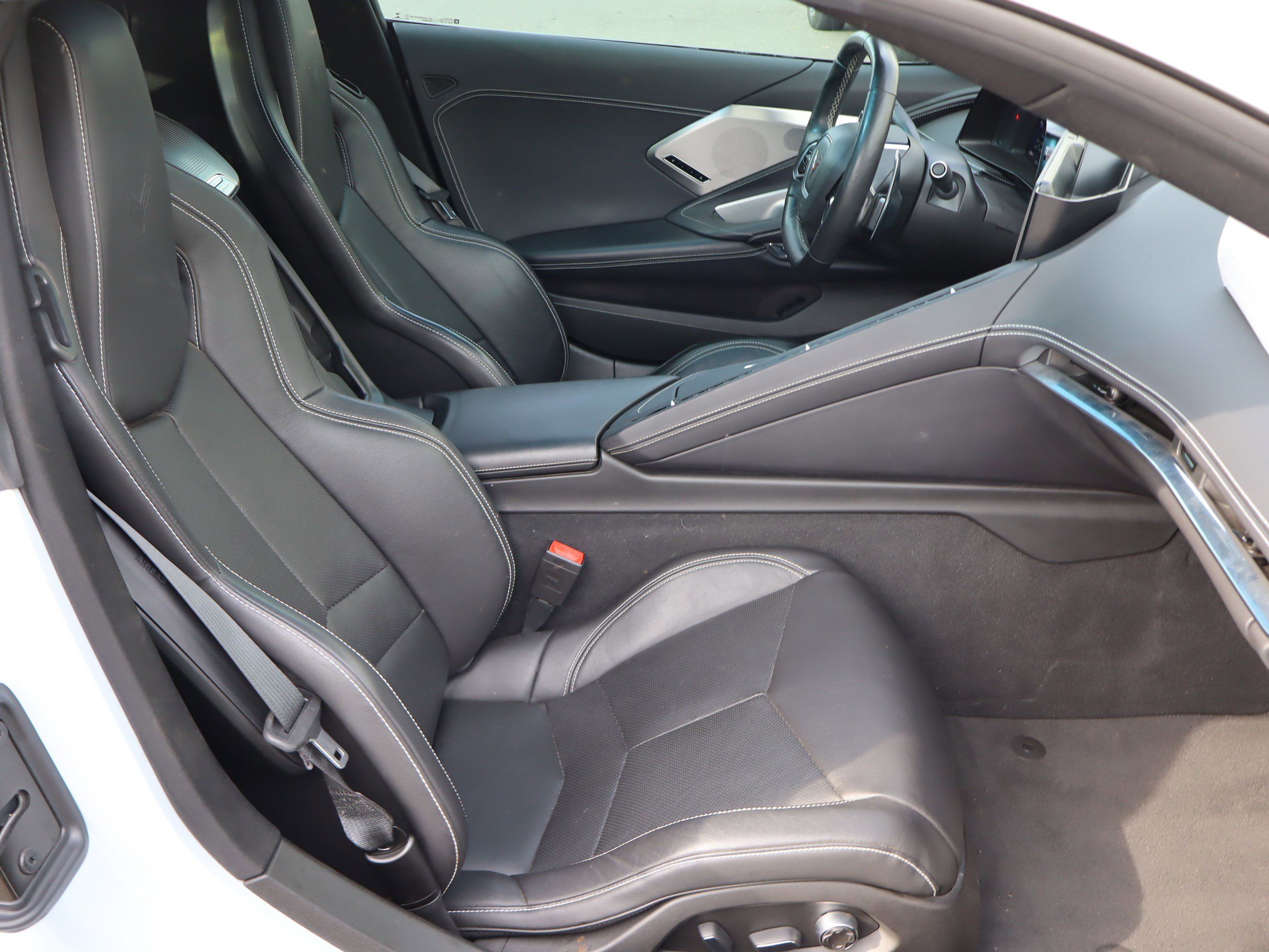 Used 2020 Chevrolet Corvette Stingray Preferred Cpe w/ 2LT Preferred Equipment Group image 33