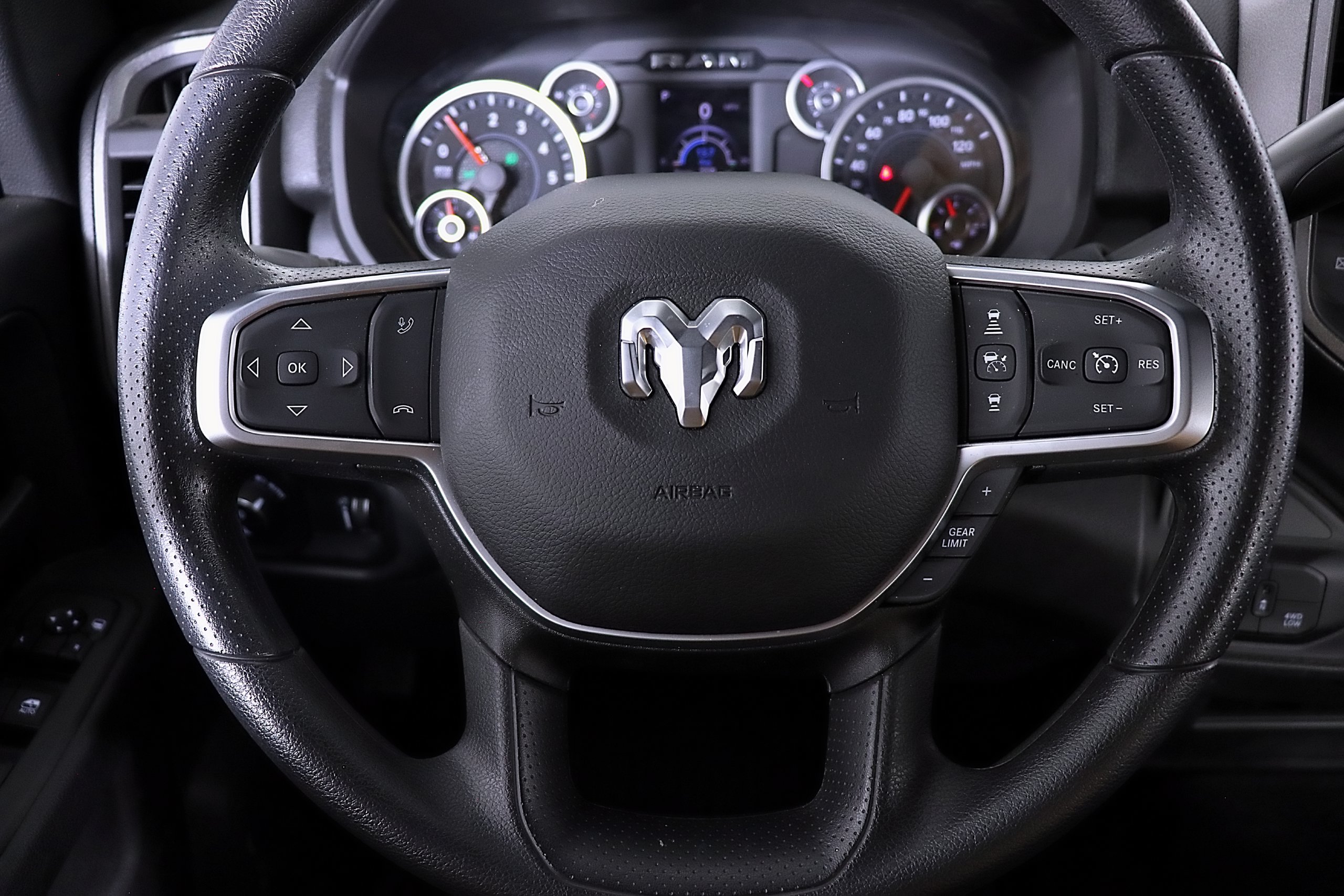 Used 2025 RAM 2500 Tradesman AWD/4WD image 16
