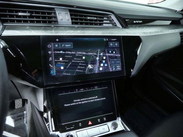 Used 2024 Audi Q8 e-tron Premium Plus w/ Premium Plus Package AWD/4WD image 21