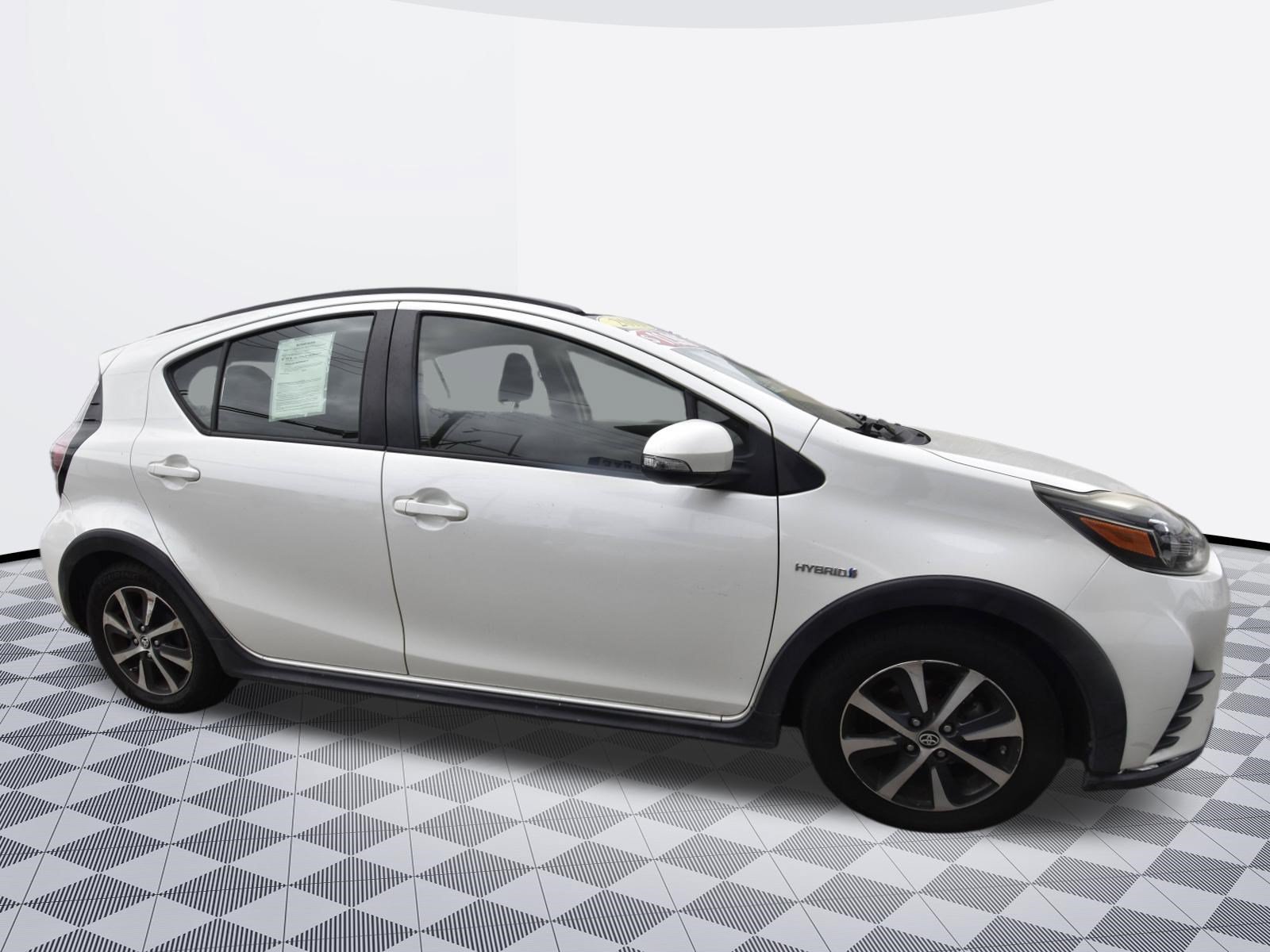 Used 2019 Toyota Prius C w/ Carpet Mat Package FWD image 3