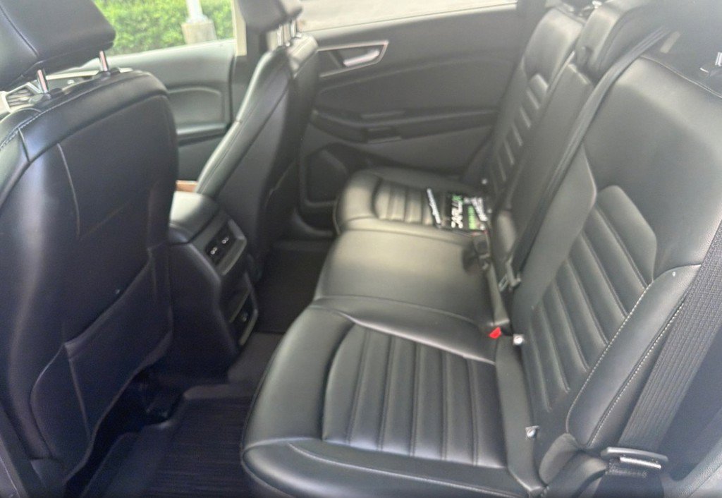 Used 2022 Ford Edge SEL AWD/4WD image 8