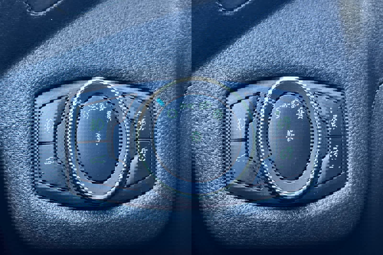 Used 2019 Ford Escape SE image 30