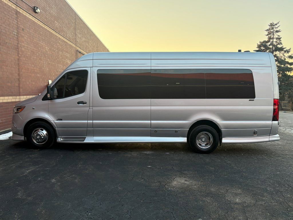 Used 2024 Mercedes-Benz Sprinter 3500 image 4