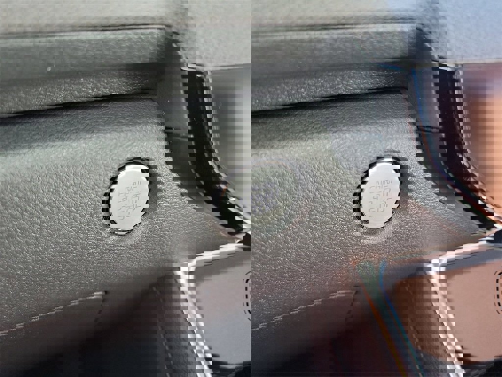 New 2026 Kia Carnival EX image 33