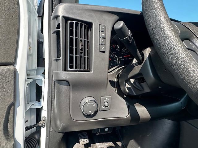 New 2025 GMC Savana 2500 w/ Enhanced Convenience Package image 16