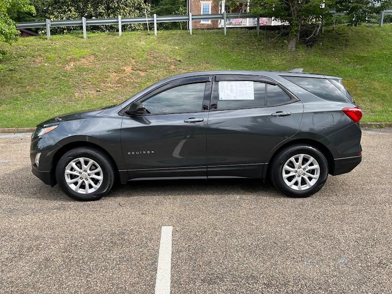 Used 2018 Chevrolet Equinox LS AWD/4WD image 24