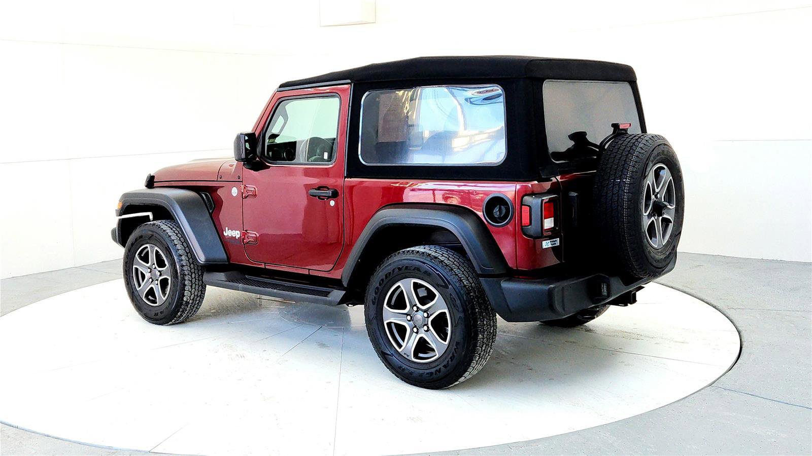 Used 2021 Jeep Wrangler Sport image 4