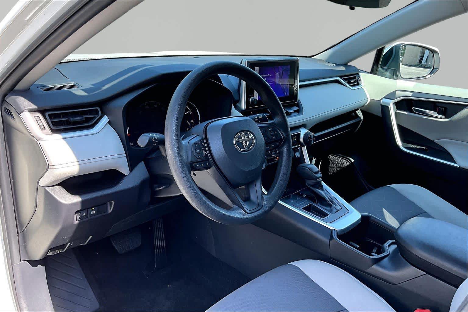 Certified 2024 Toyota RAV4 XLE FWD image 18