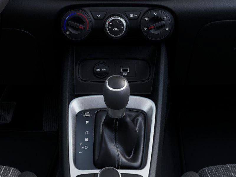 New 2026 Hyundai Venue SE FWD image 16