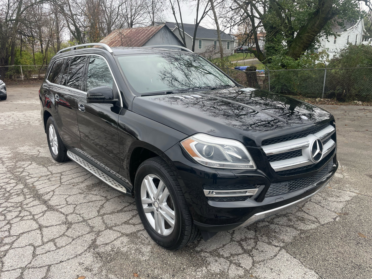 Used 2014 Mercedes-Benz GL 450 4MATIC image 3