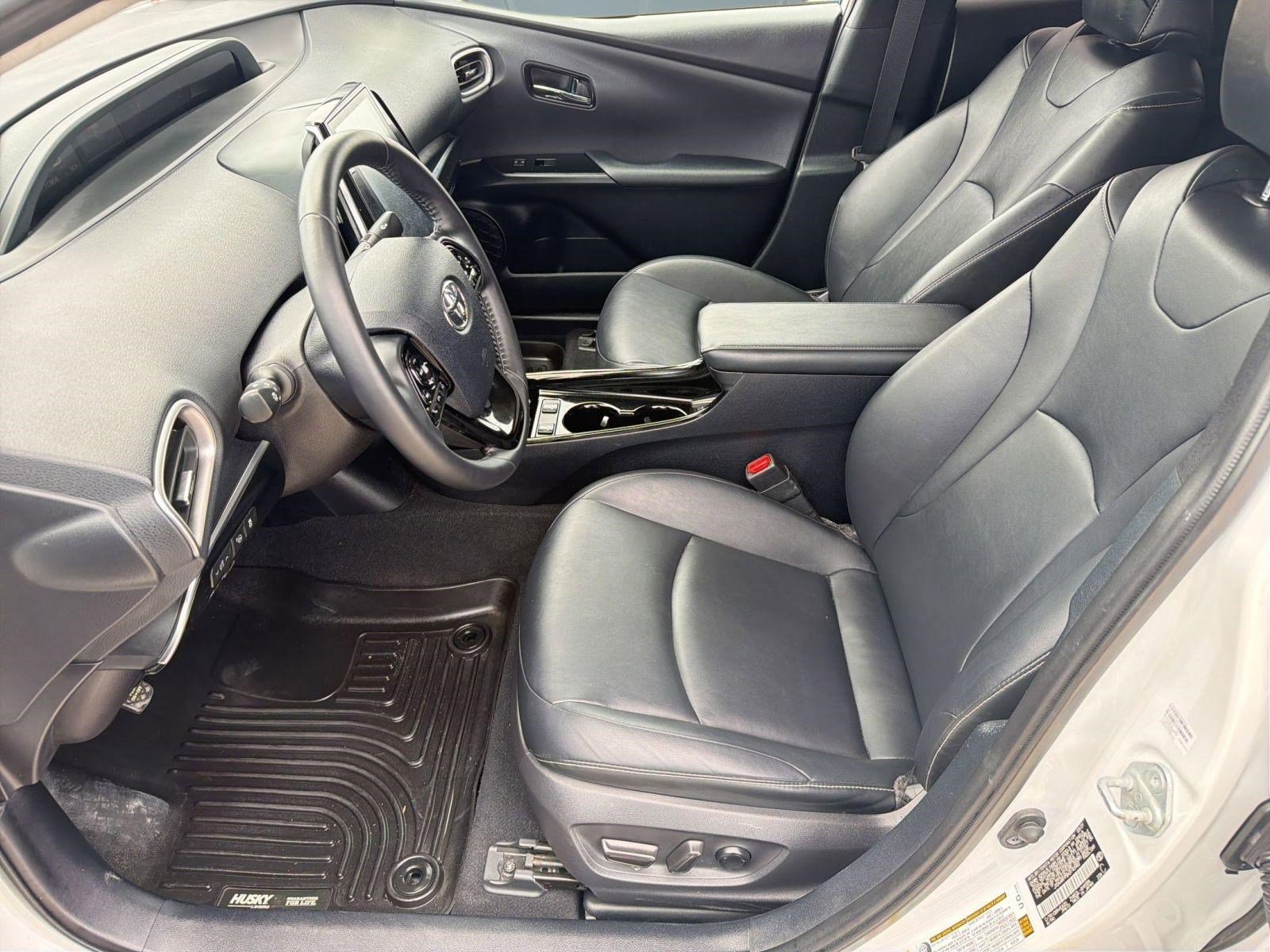 Used 2021 Toyota Prius Prime Limited FWD image 5