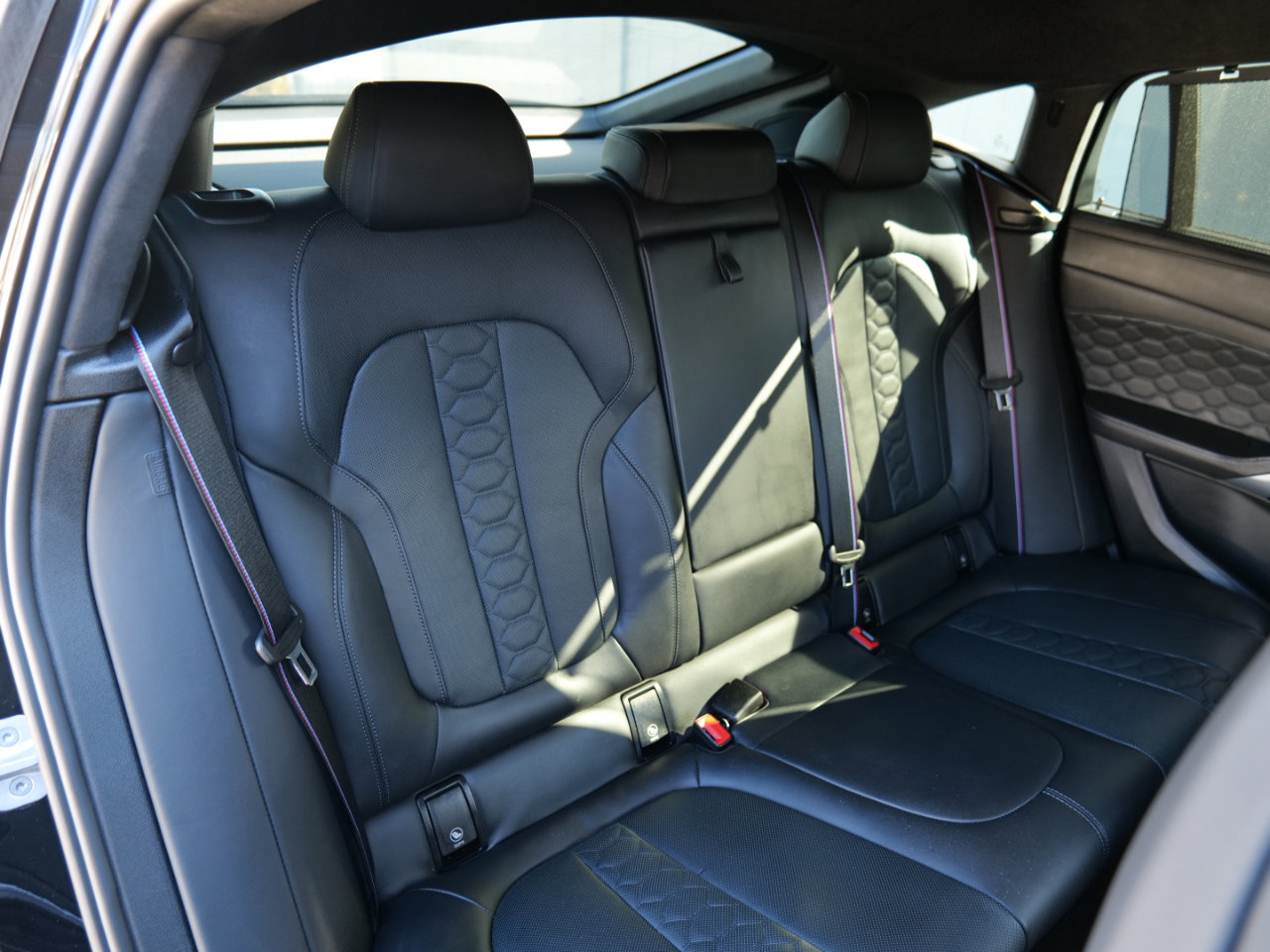 Used 2023 BMW X6 M Competition w/ Competition Package image 43