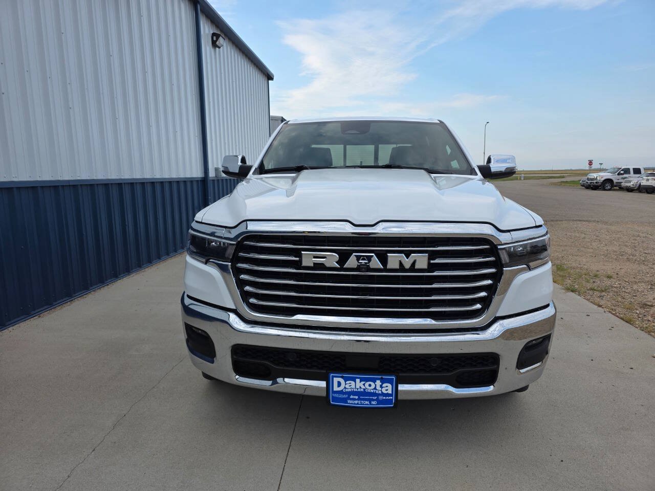New 2027 RAM 1500 Laramie AWD/4WD image 3