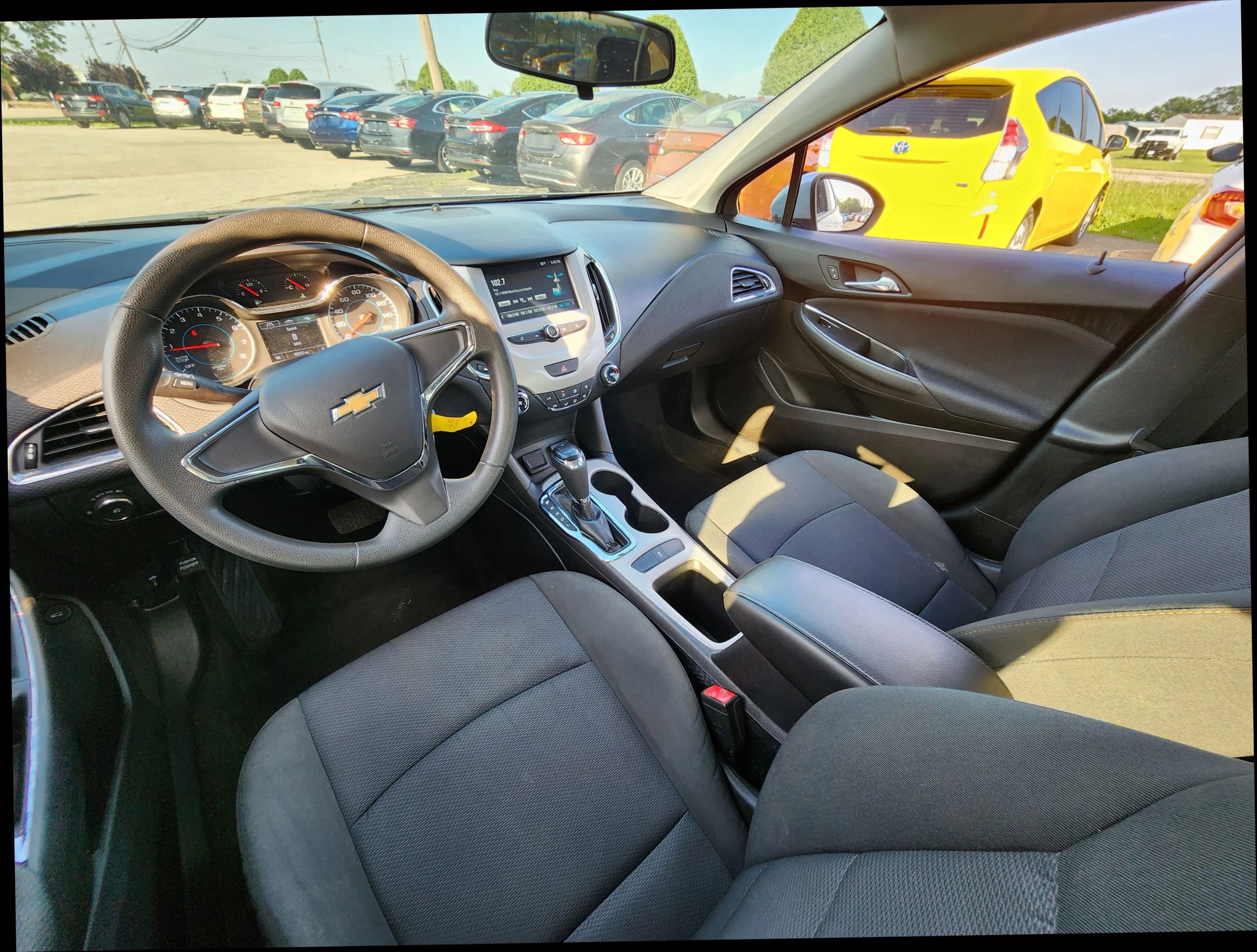 Used 2018 Chevrolet Cruze LS image 5