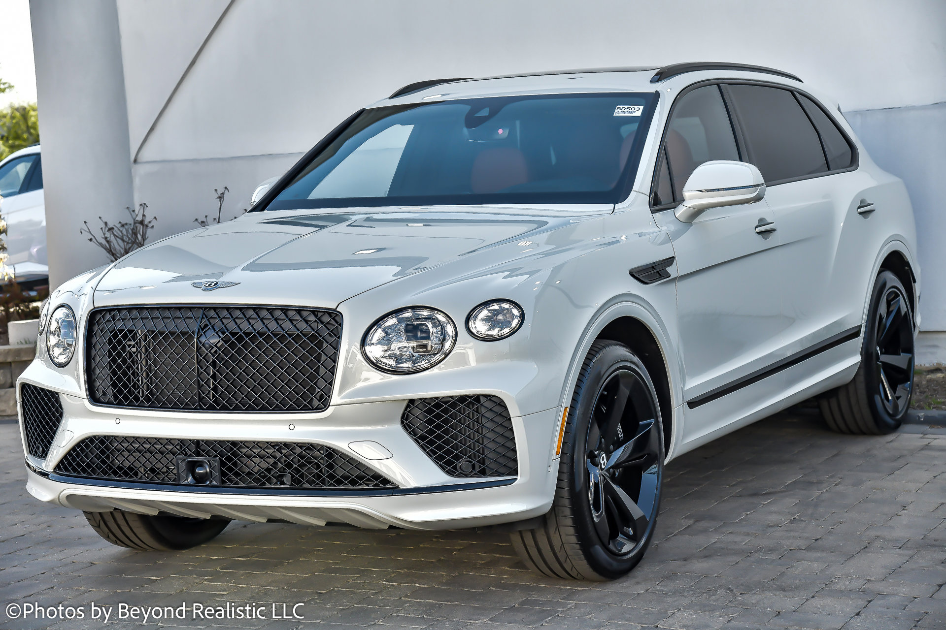 Used 2024 Bentley Bentayga Extended Wheelbase image 4